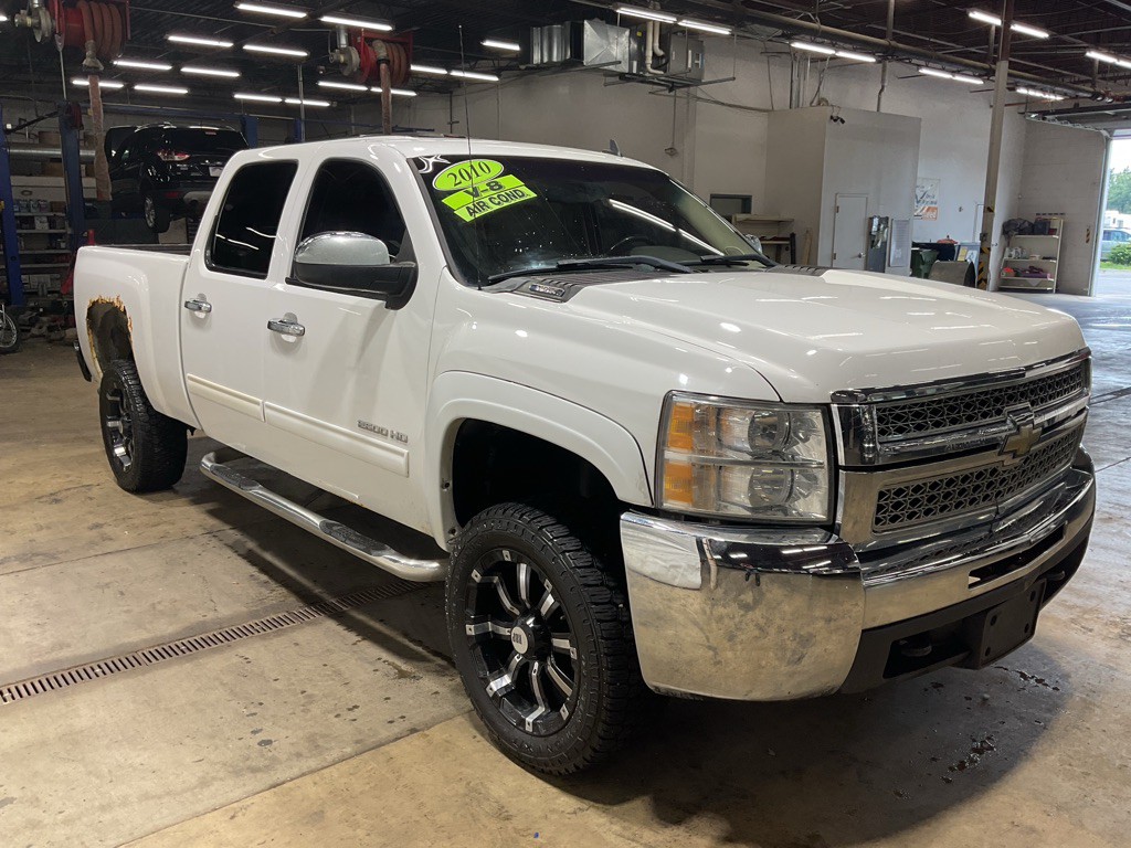 2010 Chevrolet Silverado 1500 Image 2