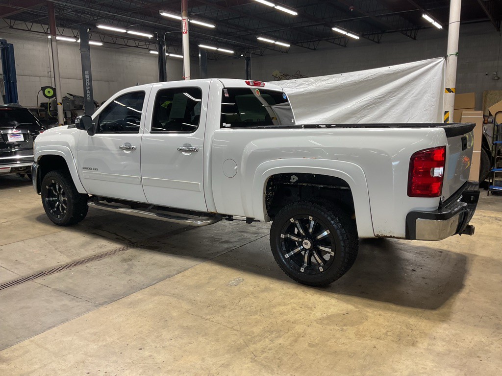 2010 Chevrolet Silverado 1500 Image 4
