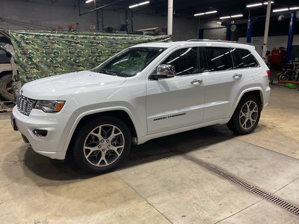 2021 Jeep Grand Cherokee Image 1