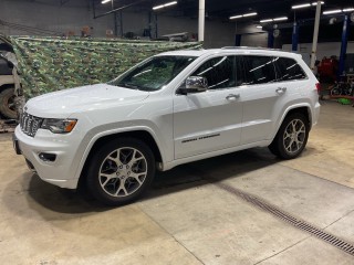 Image for 2021 Jeep Grand Cherokee Overland ID: 6637883