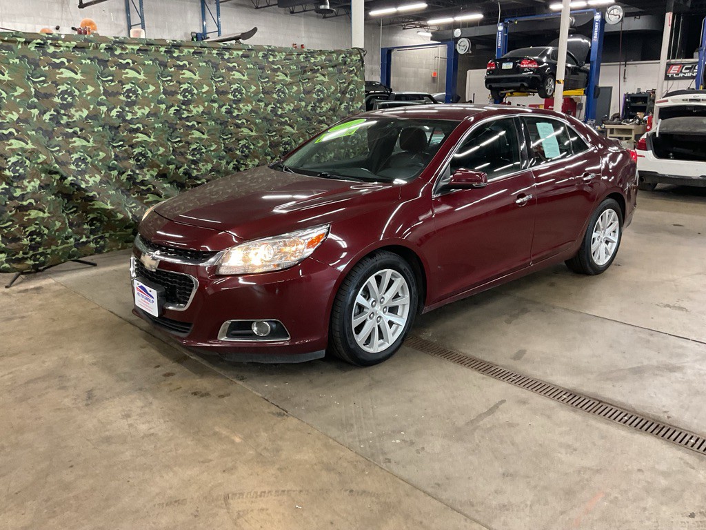2015 Chevrolet Malibu Image 1