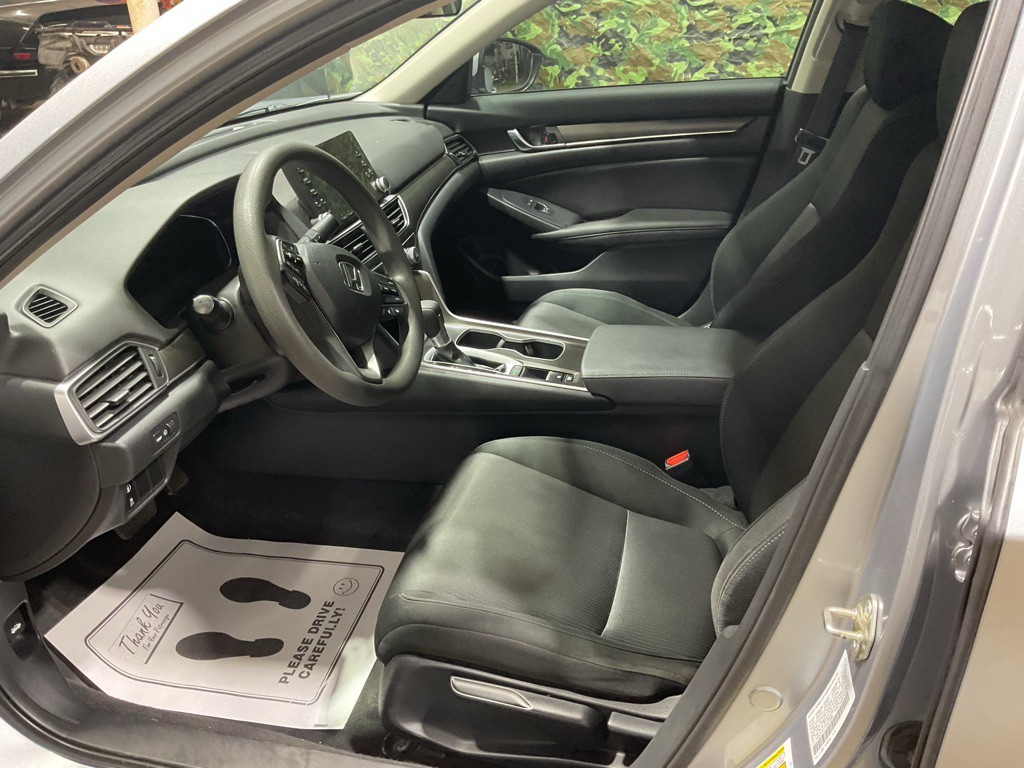 2019 Honda Accord Image 6