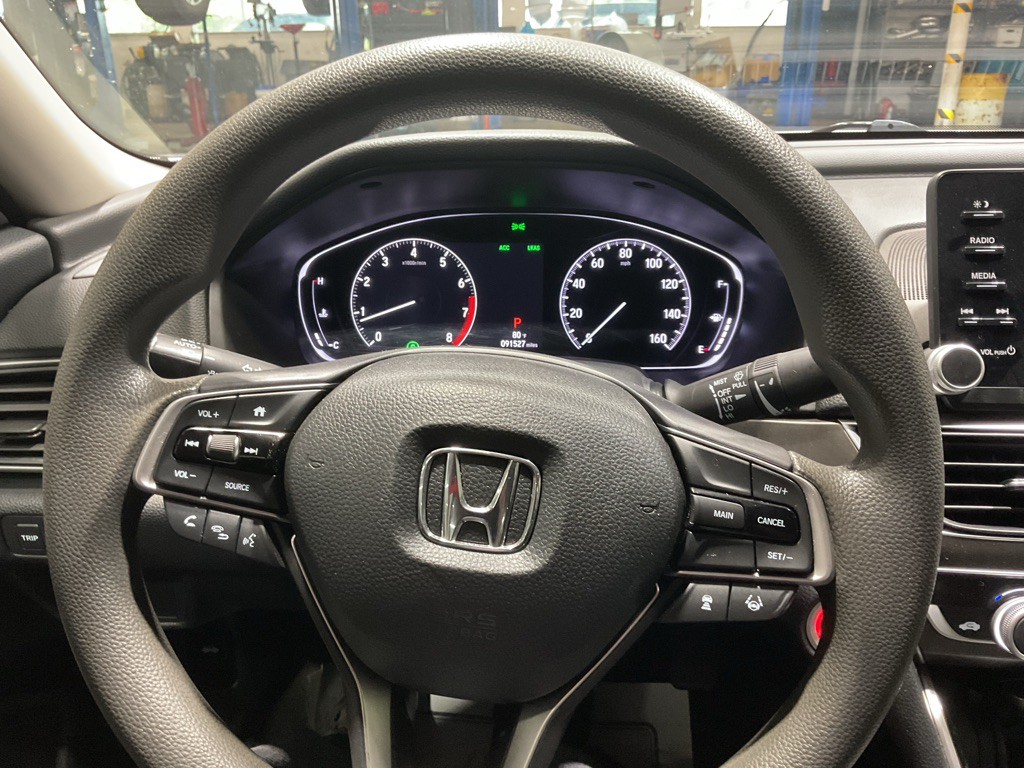 2019 Honda Accord Image 8