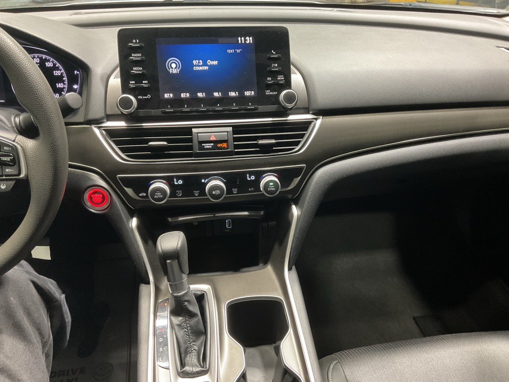 2019 Honda Accord Image 9