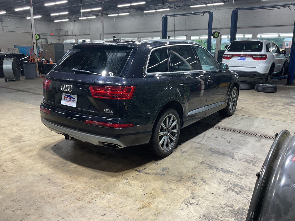 2018 Audi Q7 Image 3