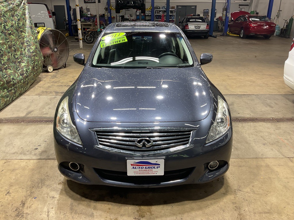 2011 INFINITI G37 Image 5