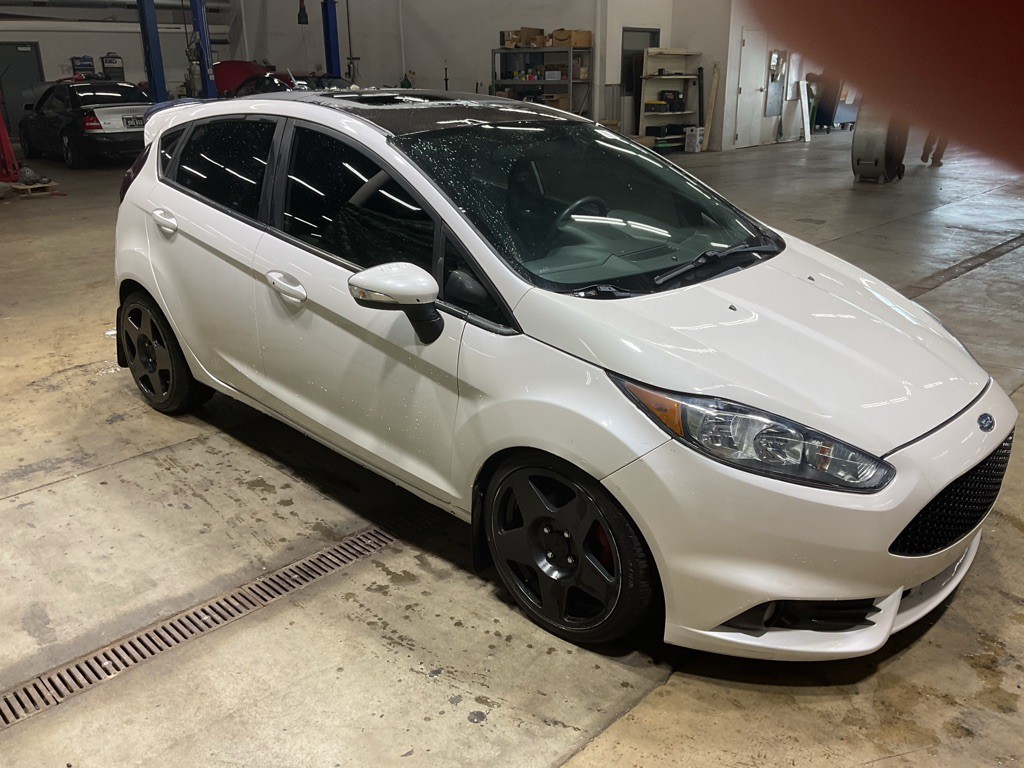 2016 Ford Fiesta Image 4