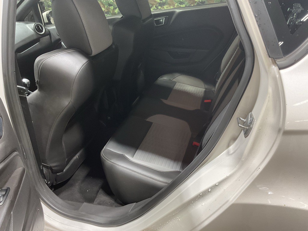 2016 Ford Fiesta Image 7