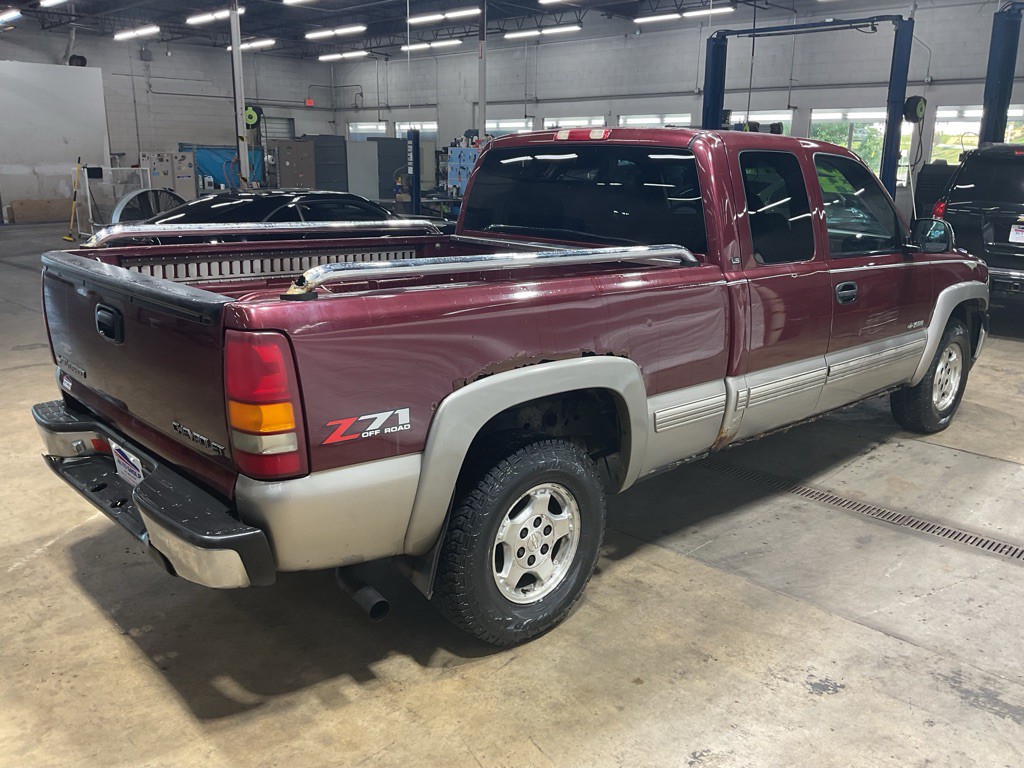 2000 Chevrolet Silverado 1500 Image 3