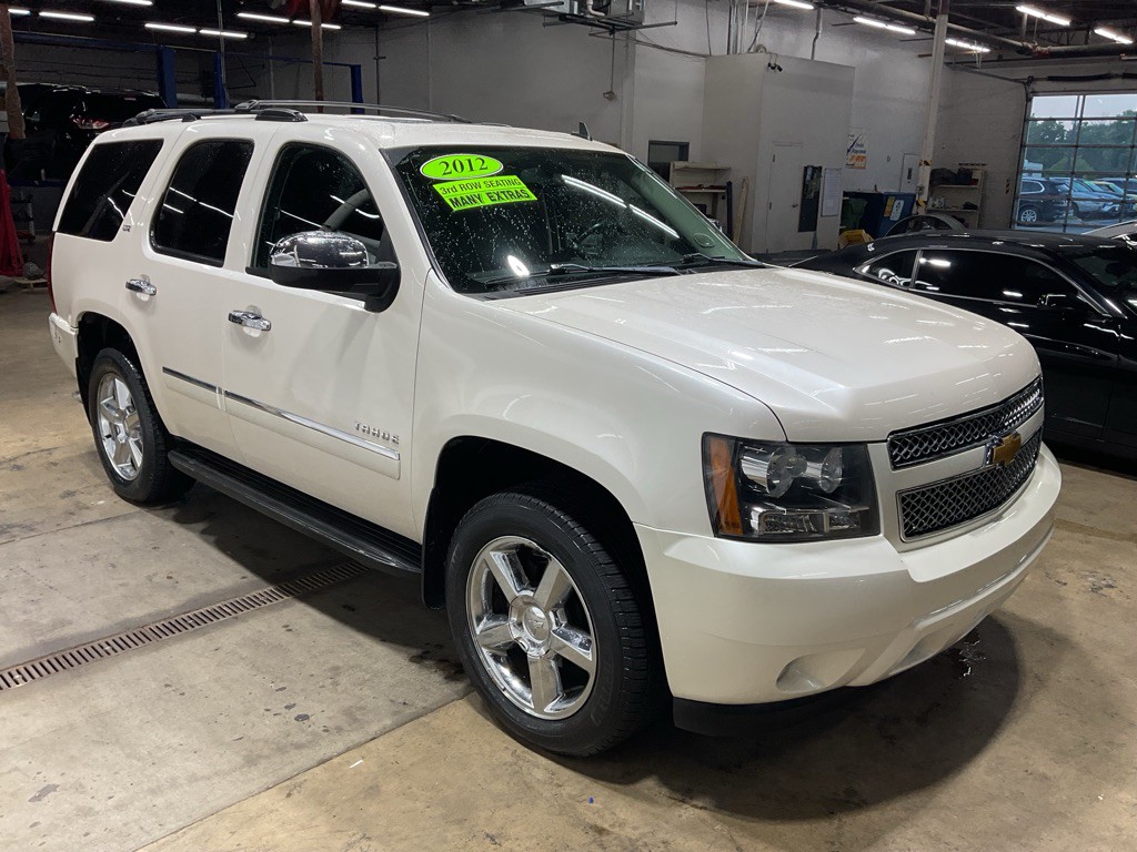 2012 Chevrolet Tahoe Image 2