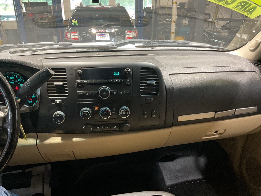 2012 Chevrolet Tahoe Image 7