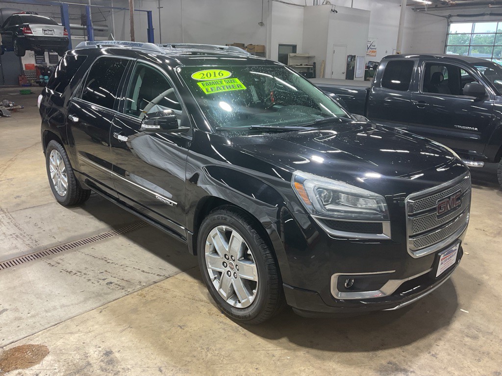 2016 GMC Acadia Image 4