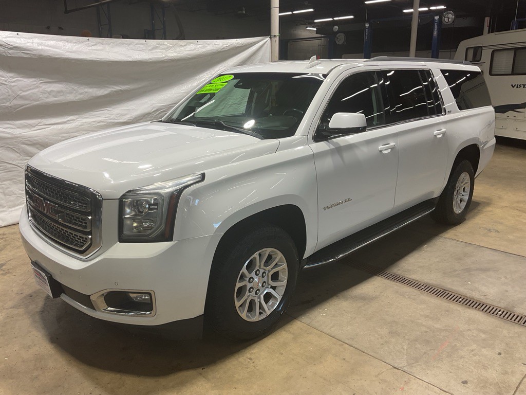 2017 GMC Yukon Image 1