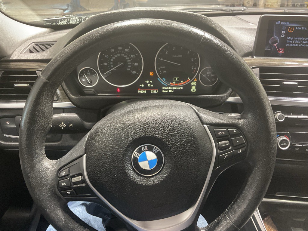 2015 BMW 3 Series Image 8