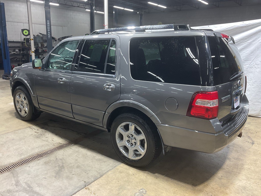 2013 Ford Expedition Image 2