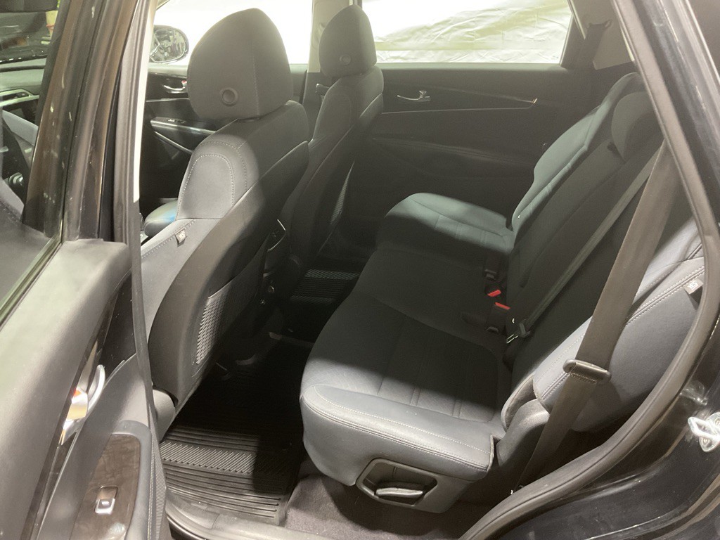 2018 Kia Sorento Image 7