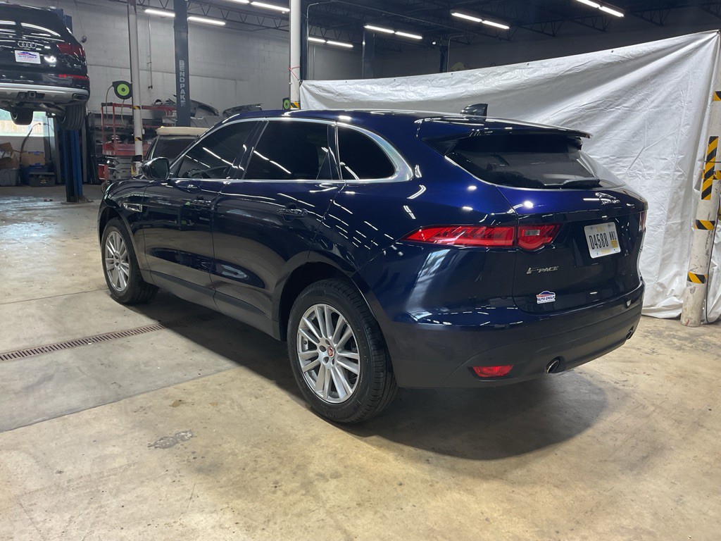2020 Jaguar F-PACE Image 2