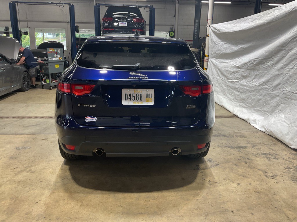 2020 Jaguar F-PACE Image 3