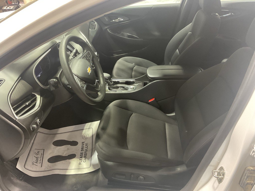 2022 Chevrolet Malibu Image 6