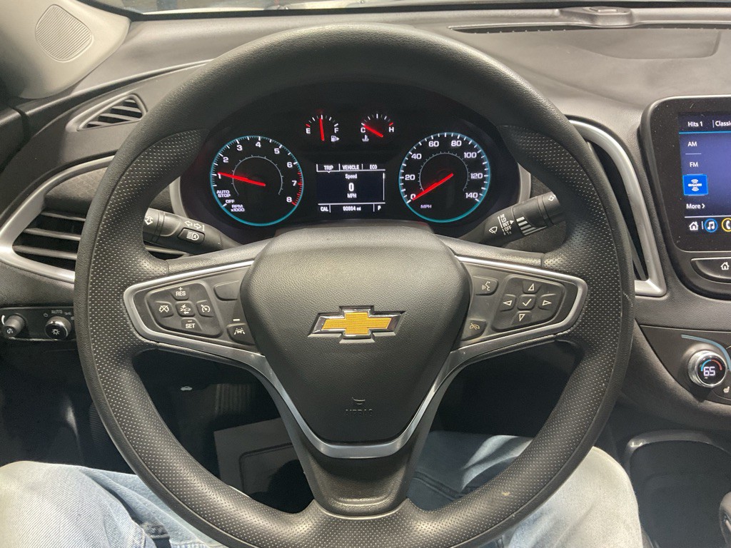 2022 Chevrolet Malibu Image 8