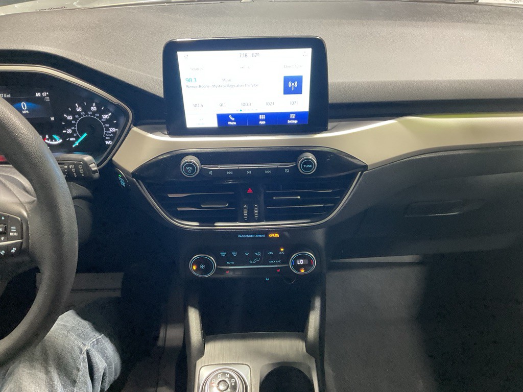 2020 Ford Escape Image 9