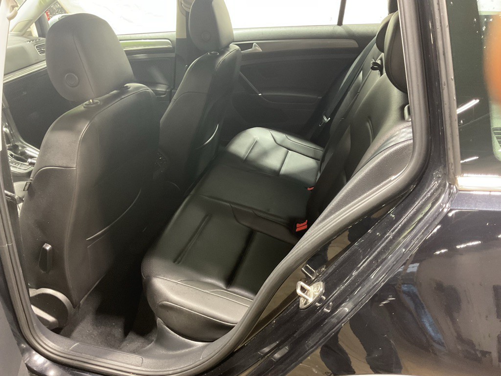 2019 Volkswagen Golf Image 7
