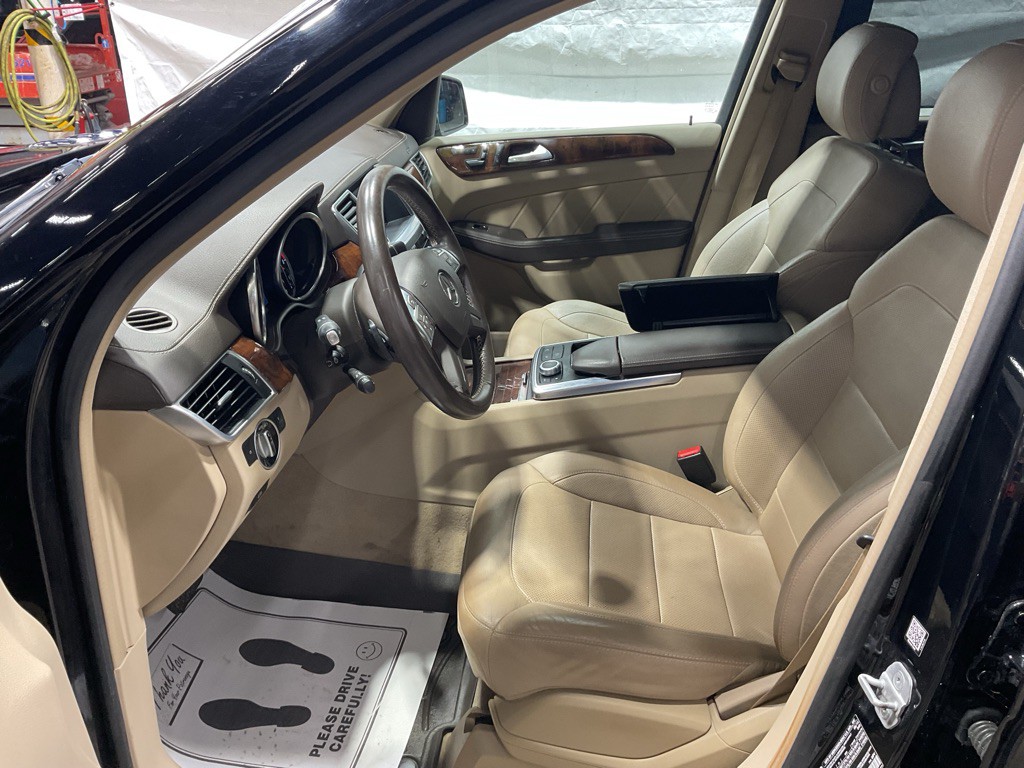 2015 Mercedes-Benz GL-Class Image 6