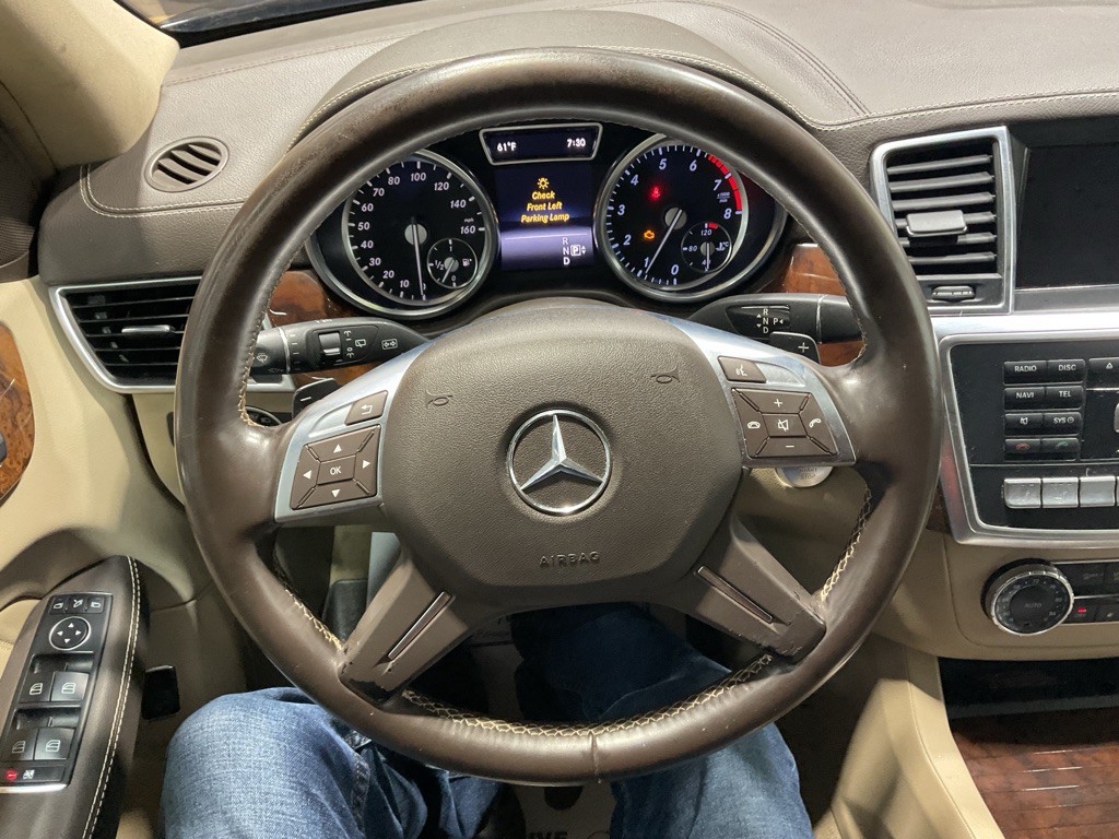 2015 Mercedes-Benz GL-Class Image 9