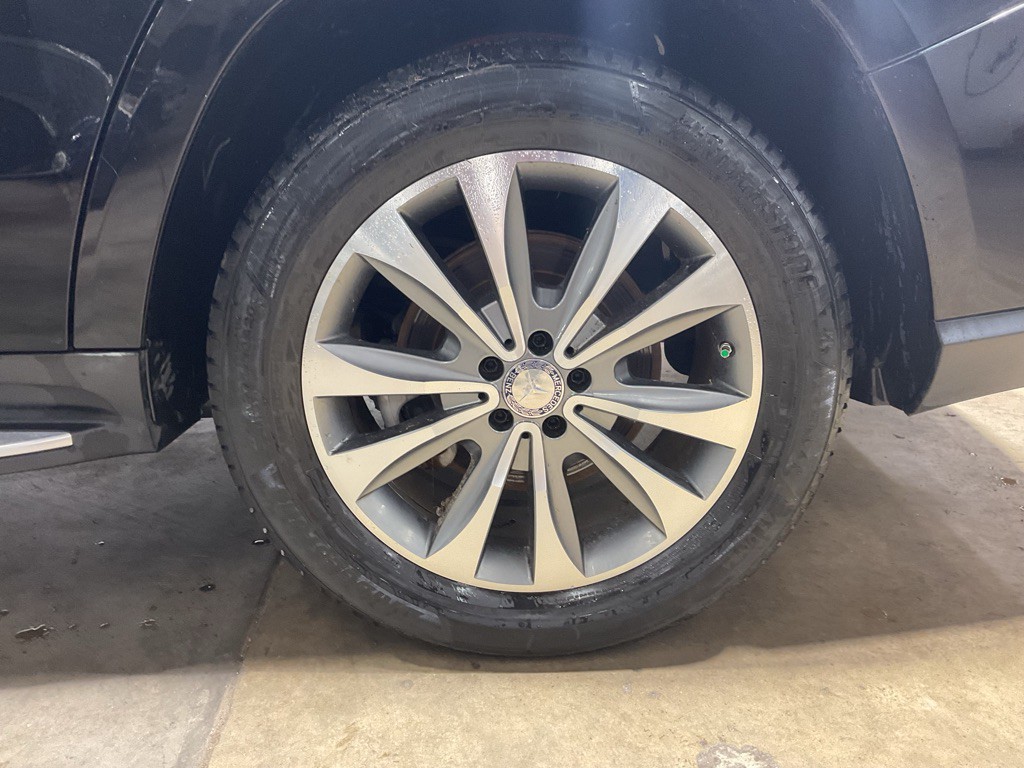 2015 Mercedes-Benz GL-Class Image 11