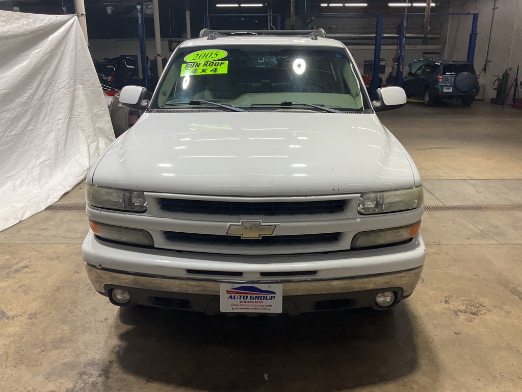 2005 Chevrolet Suburban Image 5