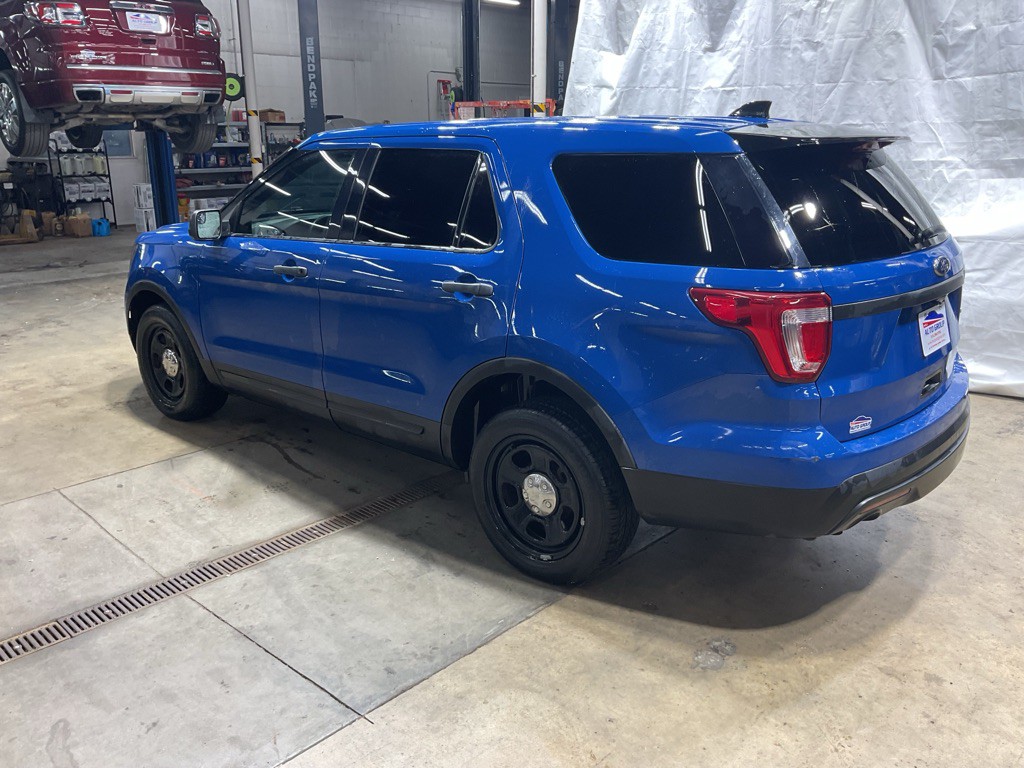 2017 Ford Explorer Image 2