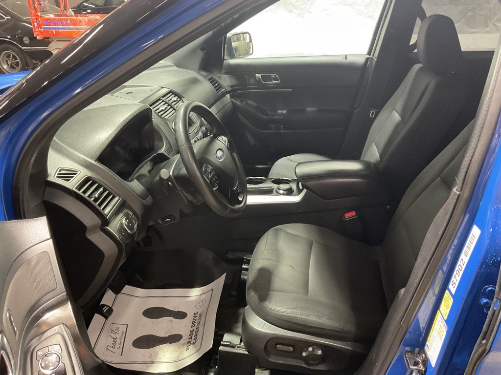 2017 Ford Explorer Image 6