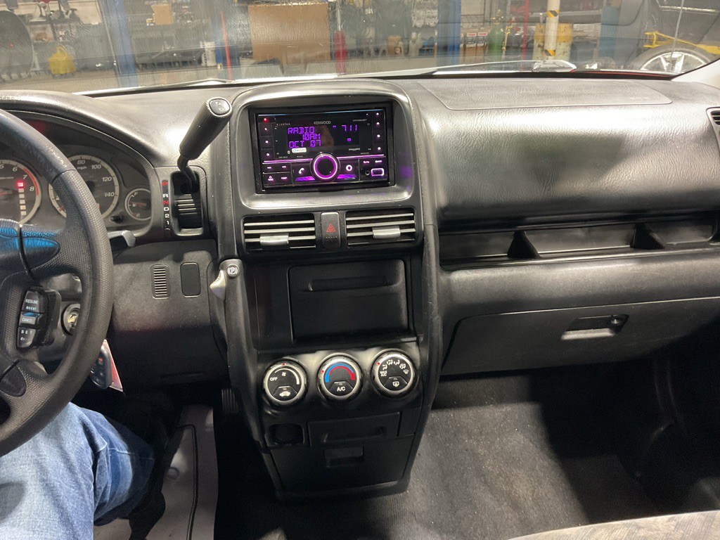 2004 Honda CR-V Image 9
