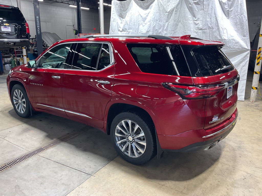 2023 Chevrolet Traverse Image 2