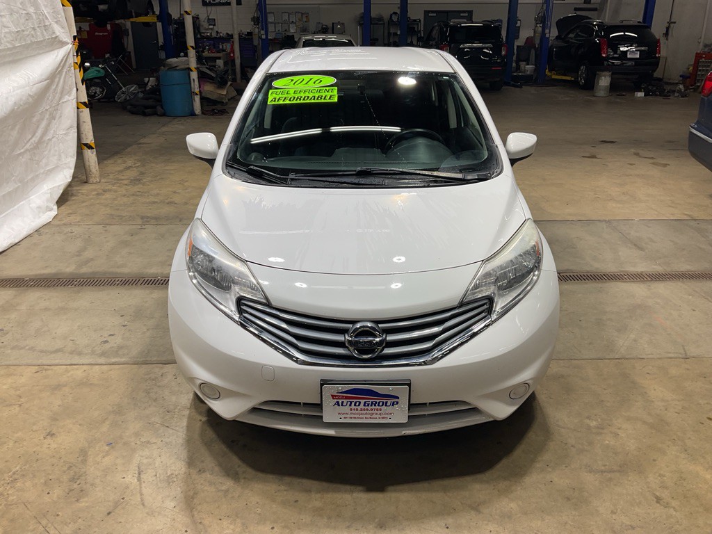 2016 Nissan Versa Image 5