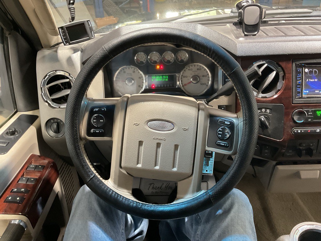 2008 Ford F-350 Image 8