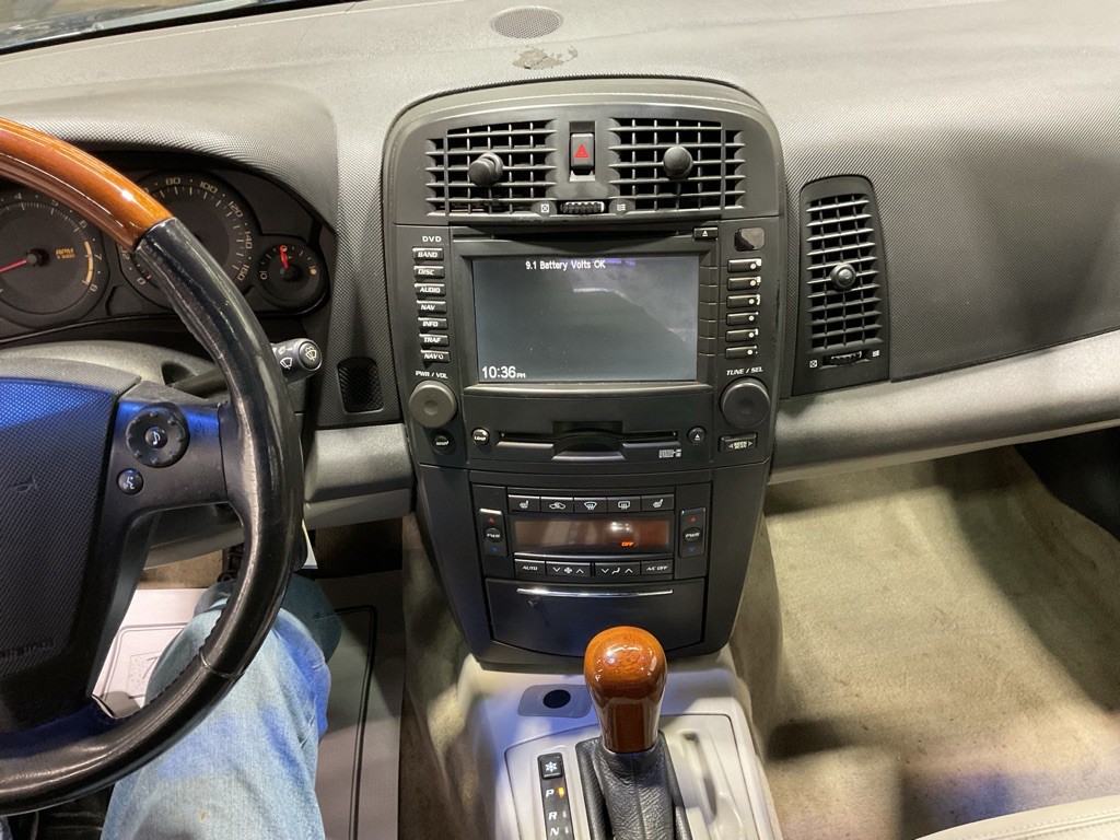 2004 Cadillac CTS Image 9