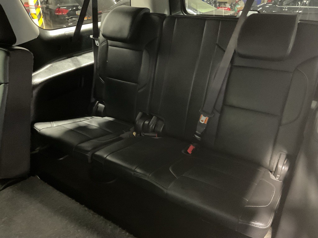 2018 Chevrolet Suburban Image 9