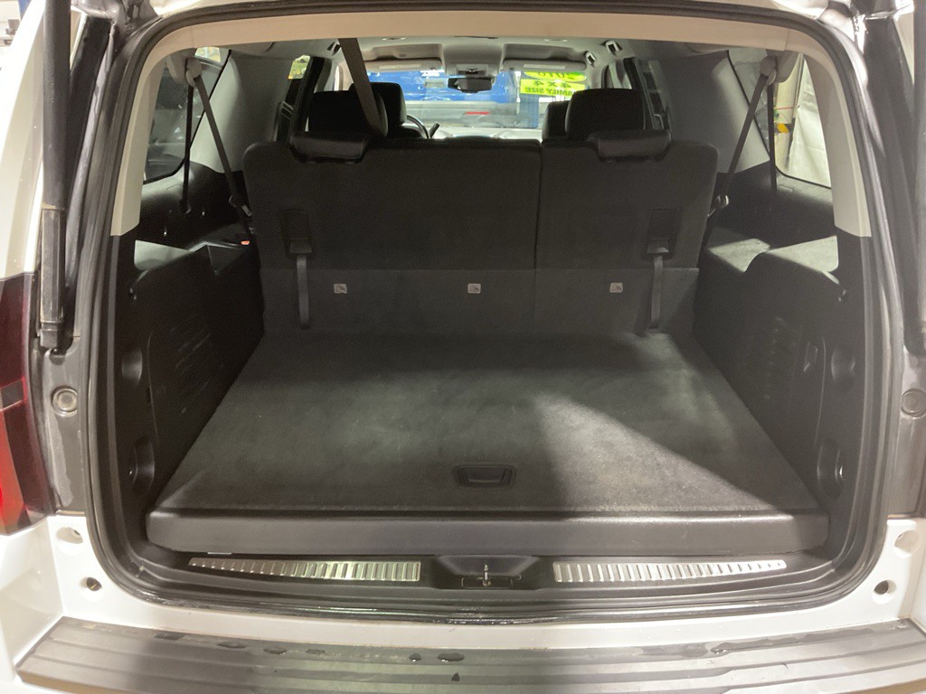 2018 Chevrolet Suburban Image 10