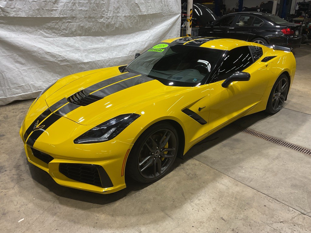 2015 Chevrolet Corvette Image 1