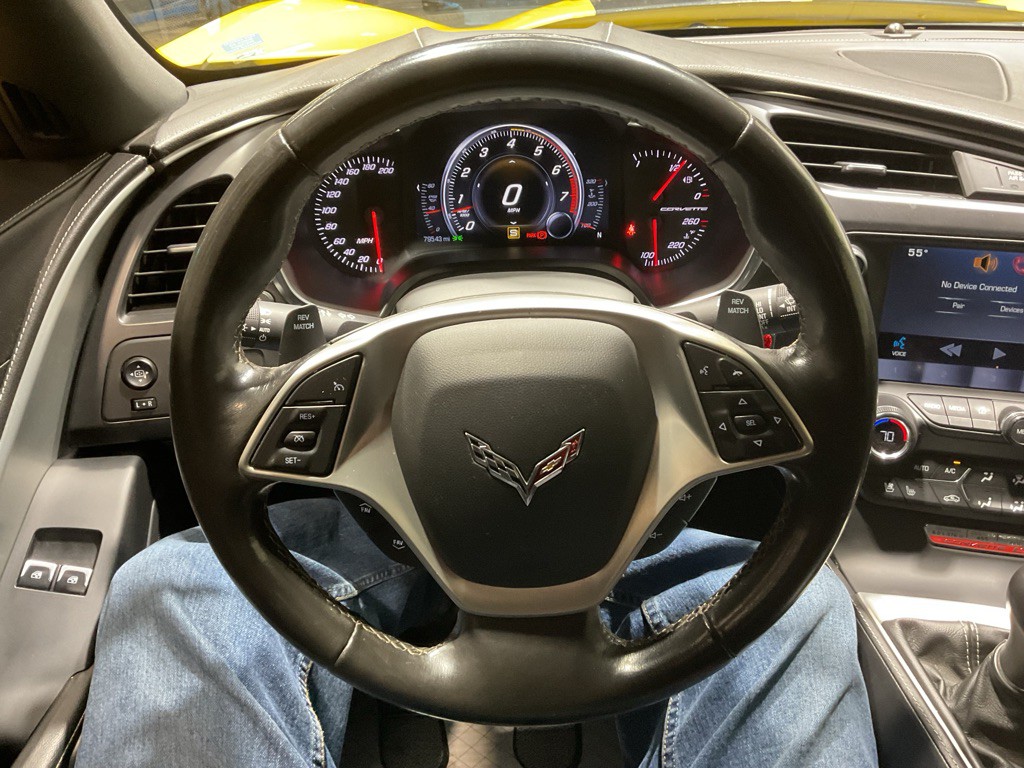 2015 Chevrolet Corvette Image 9