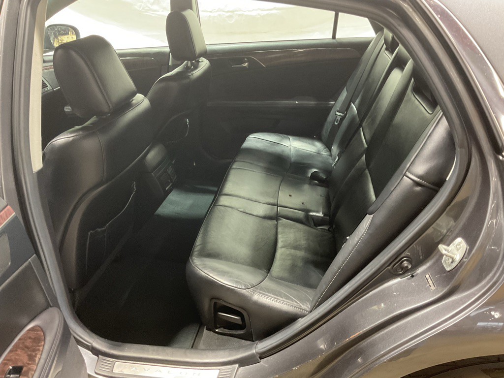 2012 Toyota Avalon Image 9