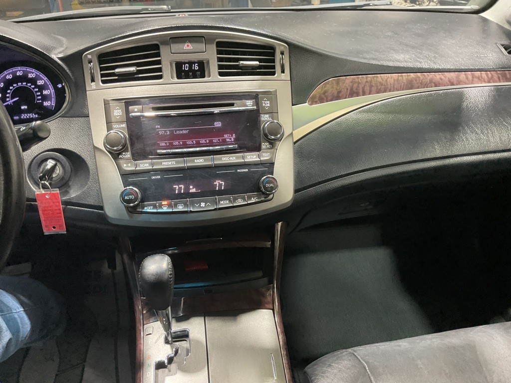 2012 Toyota Avalon Image 11