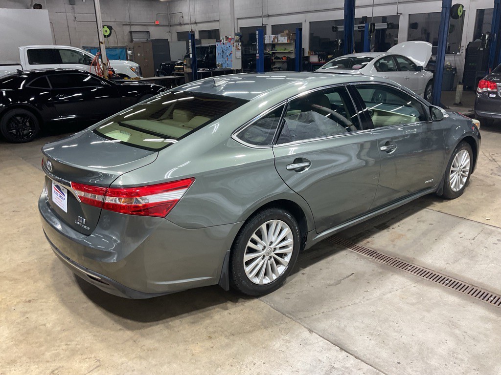 2013 Toyota Avalon Image 3