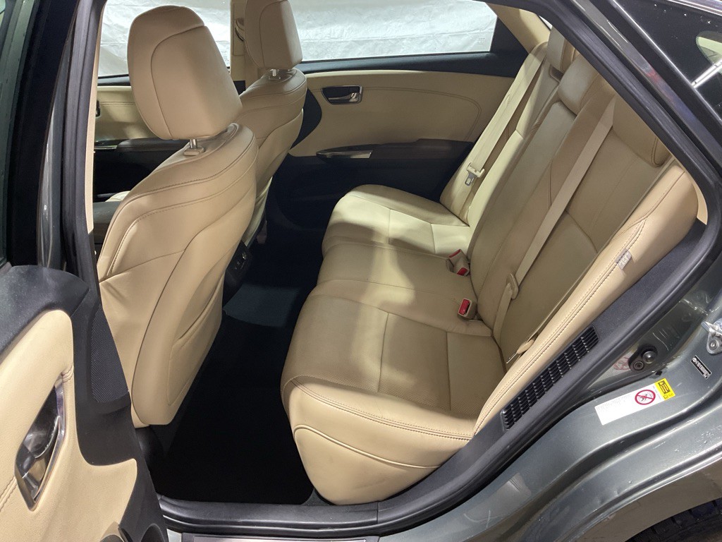 2013 Toyota Avalon Image 9