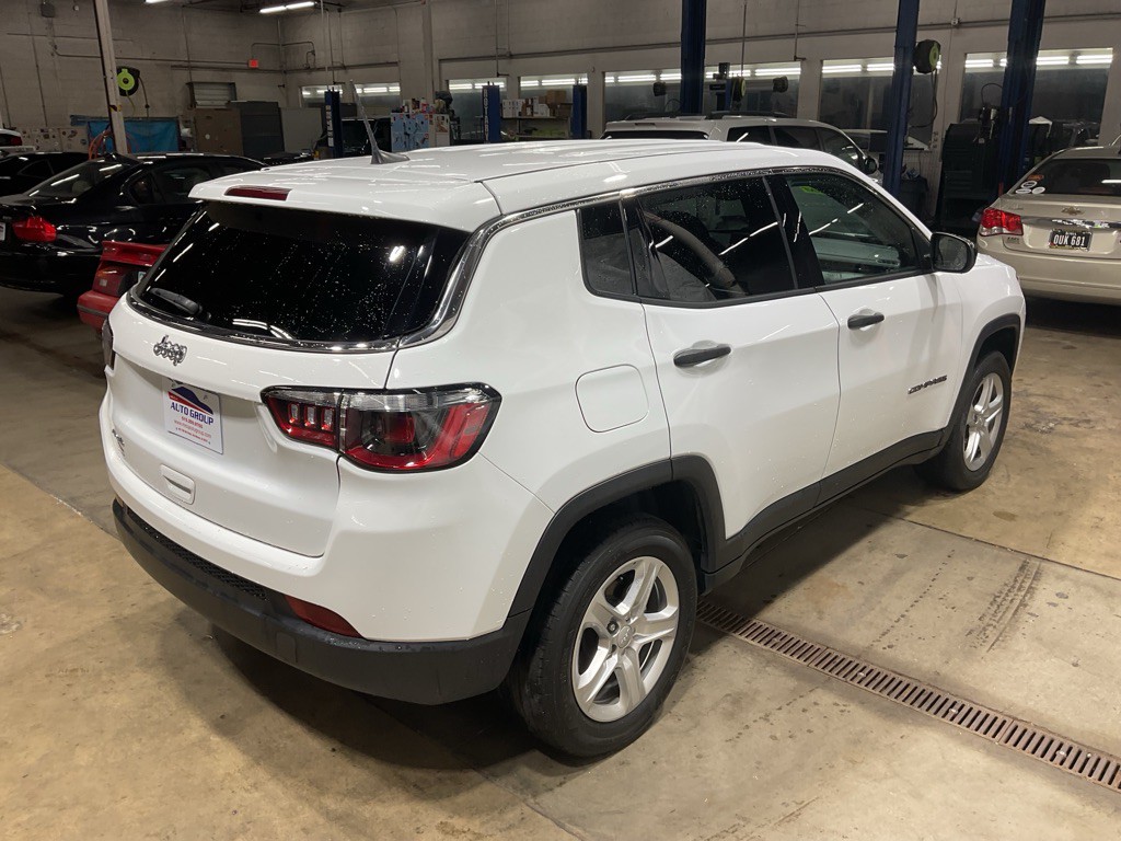 2023 Jeep Compass Image 2