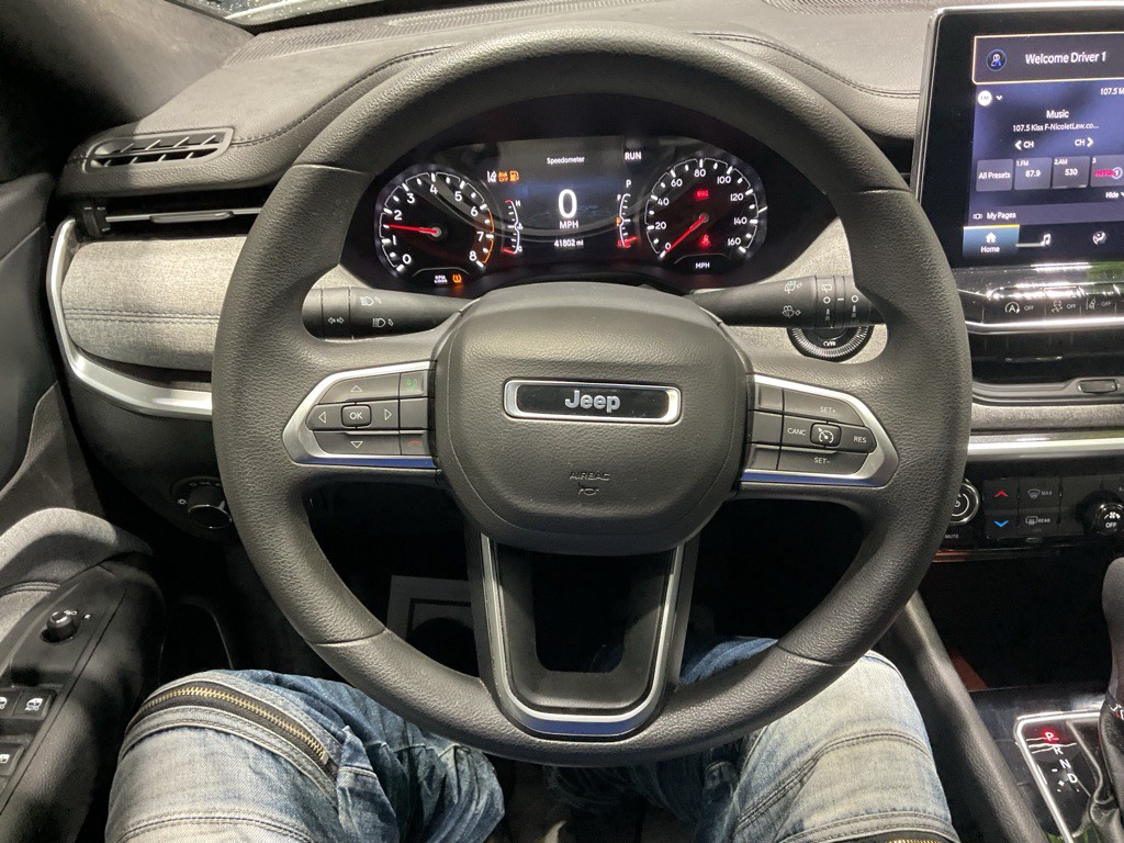 2023 Jeep Compass Image 10