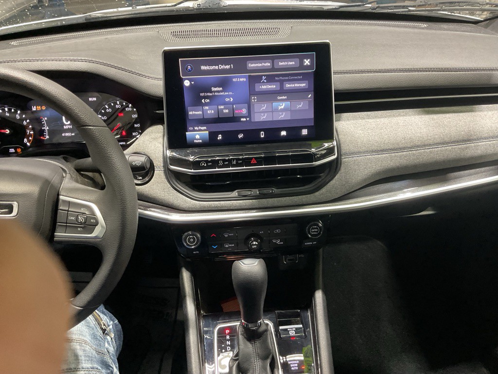 2023 Jeep Compass Image 11