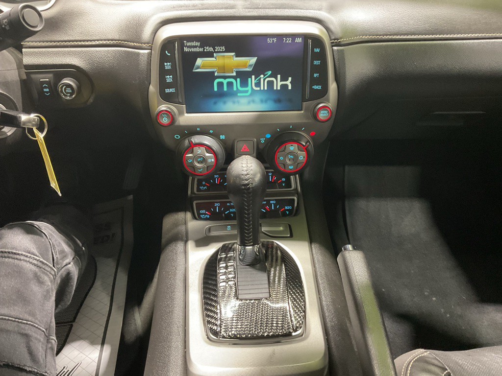 2015 Chevrolet Camaro Image 11