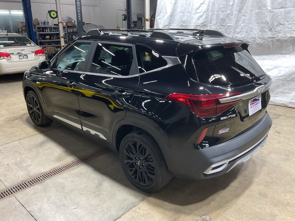 2022 Kia Seltos Image 2